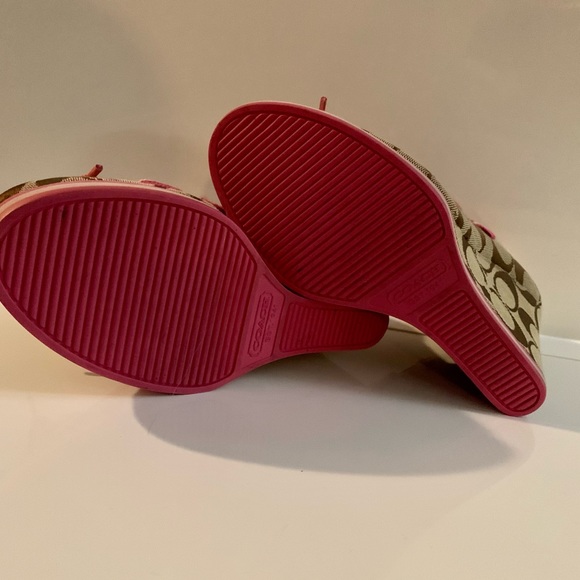 Coach Wedge Size 6.5 - Picture 4 of 8